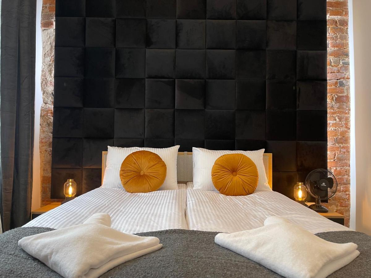 Golden Pearl - Main Square, 100 Sqm, 4 Rooms كراكوفيا المظهر الخارجي الصورة
