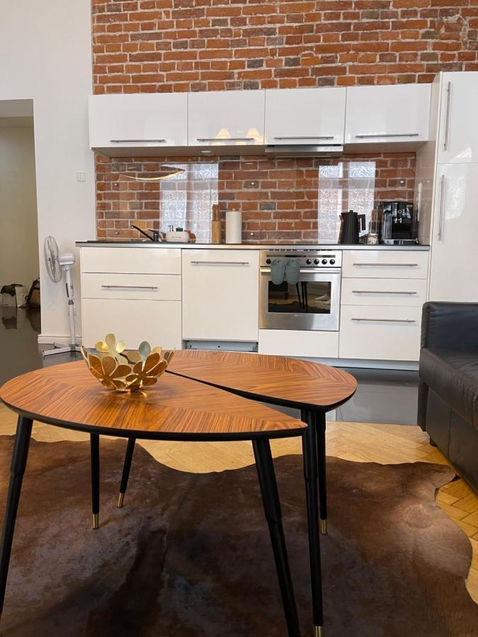 Golden Pearl - Main Square, 100 Sqm, 4 Rooms كراكوفيا المظهر الخارجي الصورة