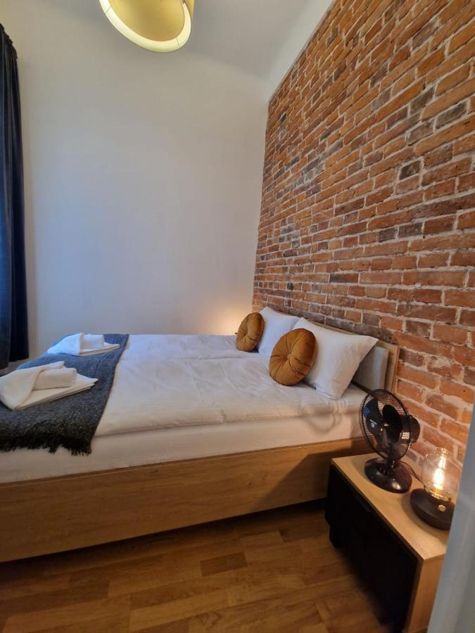 Golden Pearl - Main Square, 100 Sqm, 4 Rooms كراكوفيا المظهر الخارجي الصورة