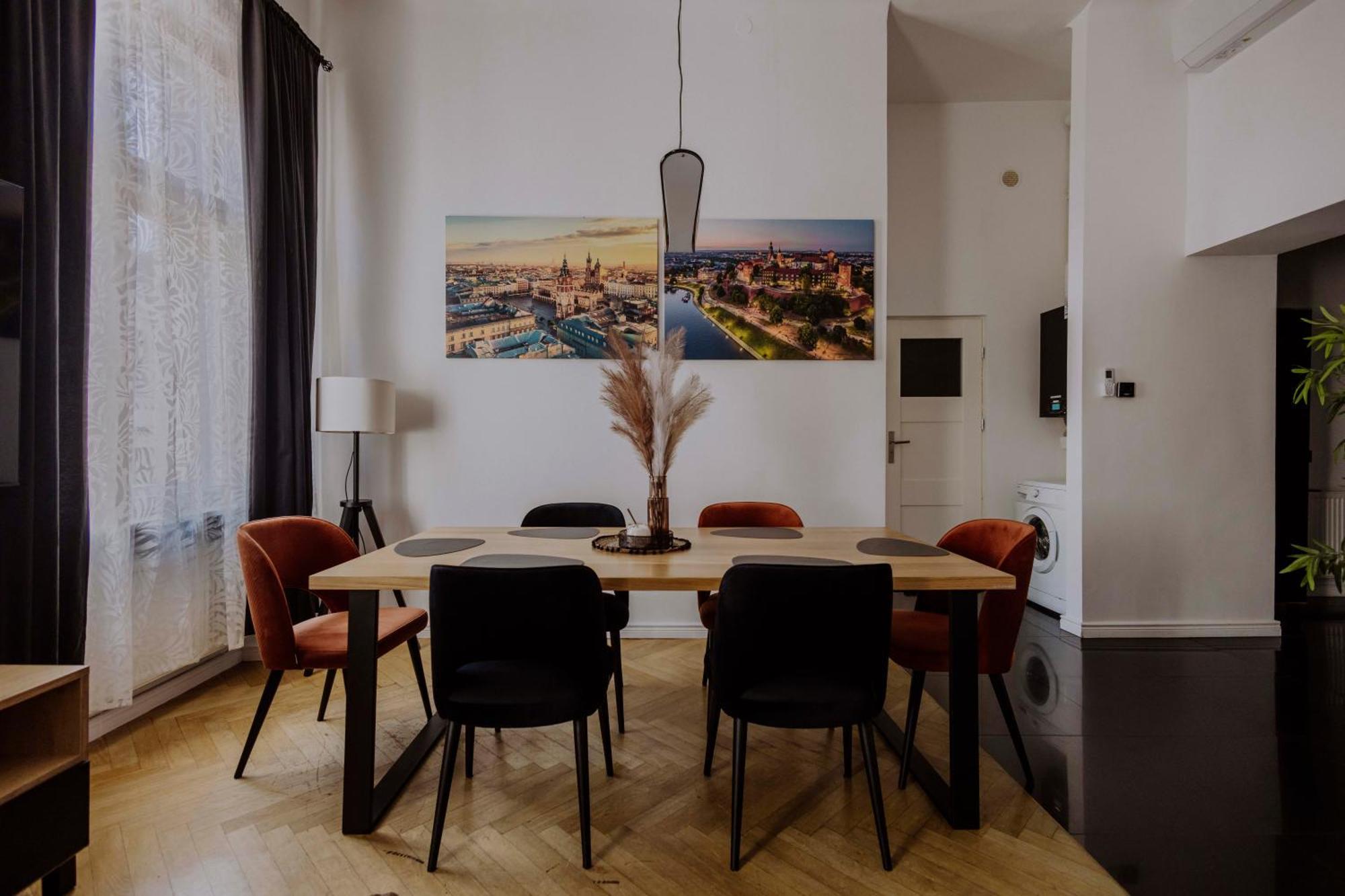 Golden Pearl - Main Square, 100 Sqm, 4 Rooms كراكوفيا المظهر الخارجي الصورة