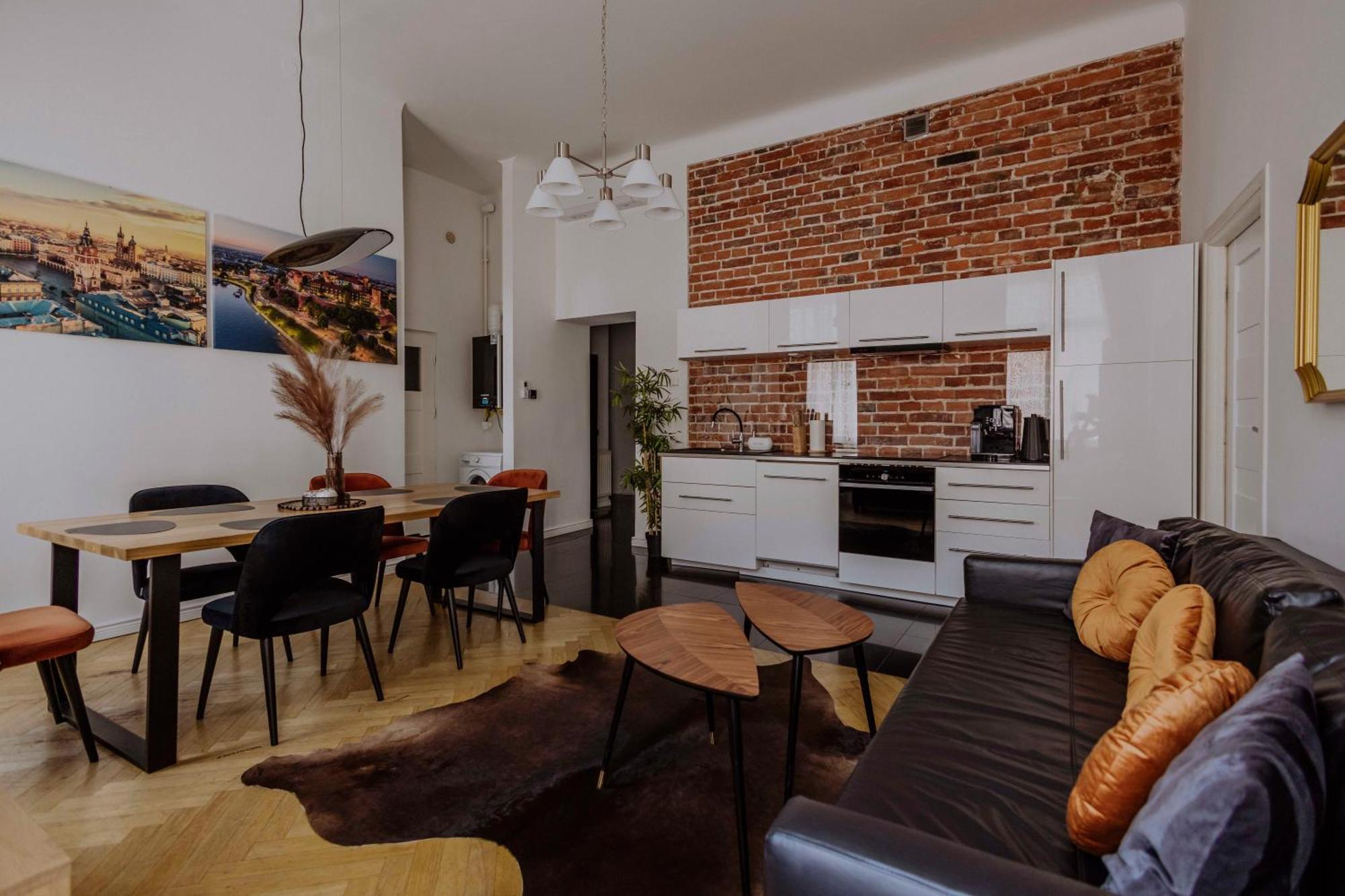 Golden Pearl - Main Square, 100 Sqm, 4 Rooms كراكوفيا المظهر الخارجي الصورة