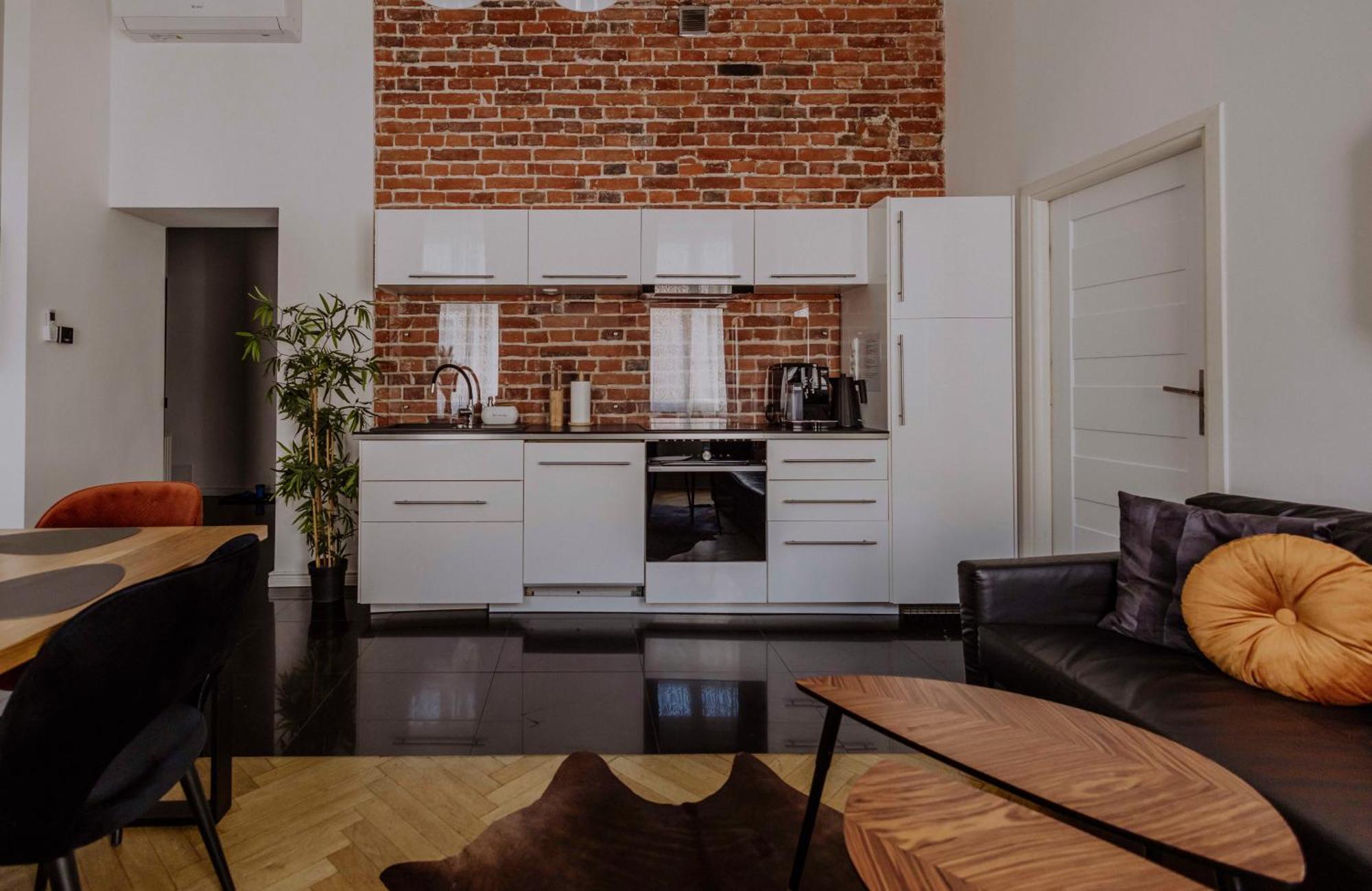 Golden Pearl - Main Square, 100 Sqm, 4 Rooms كراكوفيا المظهر الخارجي الصورة